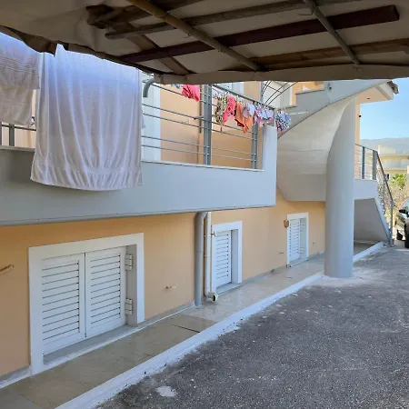 Apartmán Mitrou Loutra Oraias Elenis