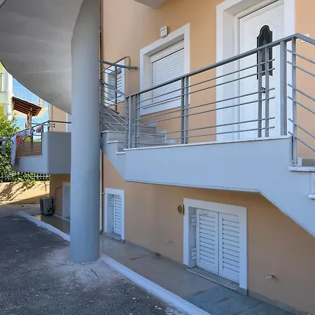 Mitrou Apartmán Loutra Oraias Elenis