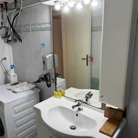 Mitrou * Loutra Oraias Elenis