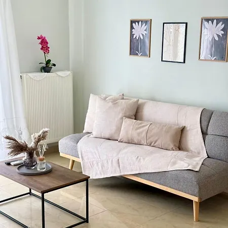 Mitrou Loutra Oraias Elenis