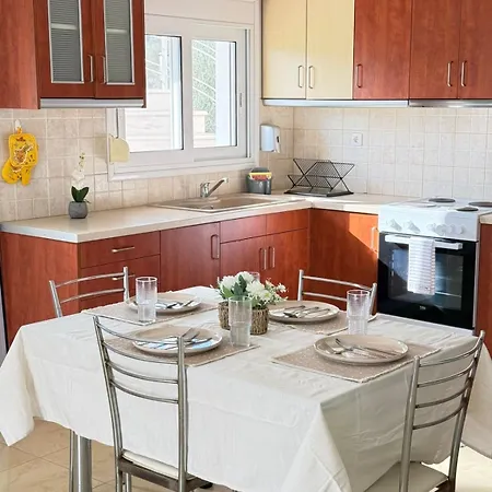 Apartman Mitrou *