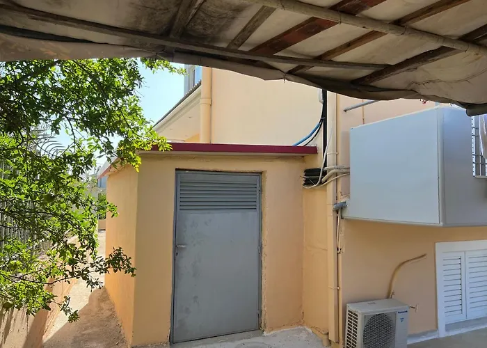 Mitrou Apartment Loutra Oraias Elenis