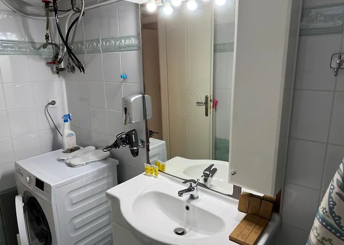 Mitrou * Loutra Oreas Elenis